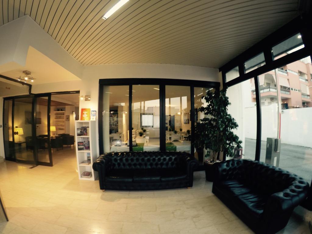 Hotel Riviera Bari Ngoại thất bức ảnh