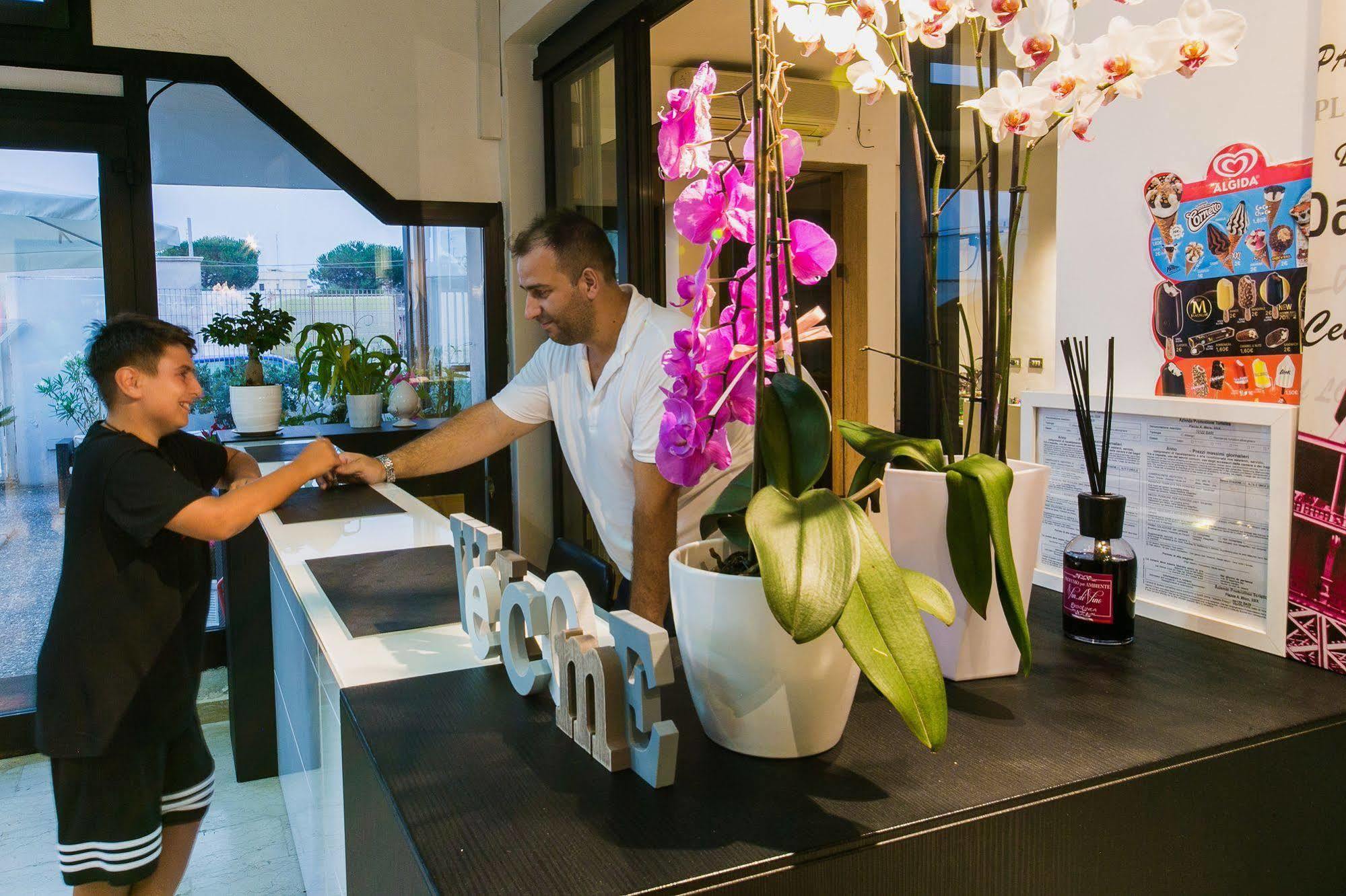 Hotel Riviera Bari Ngoại thất bức ảnh